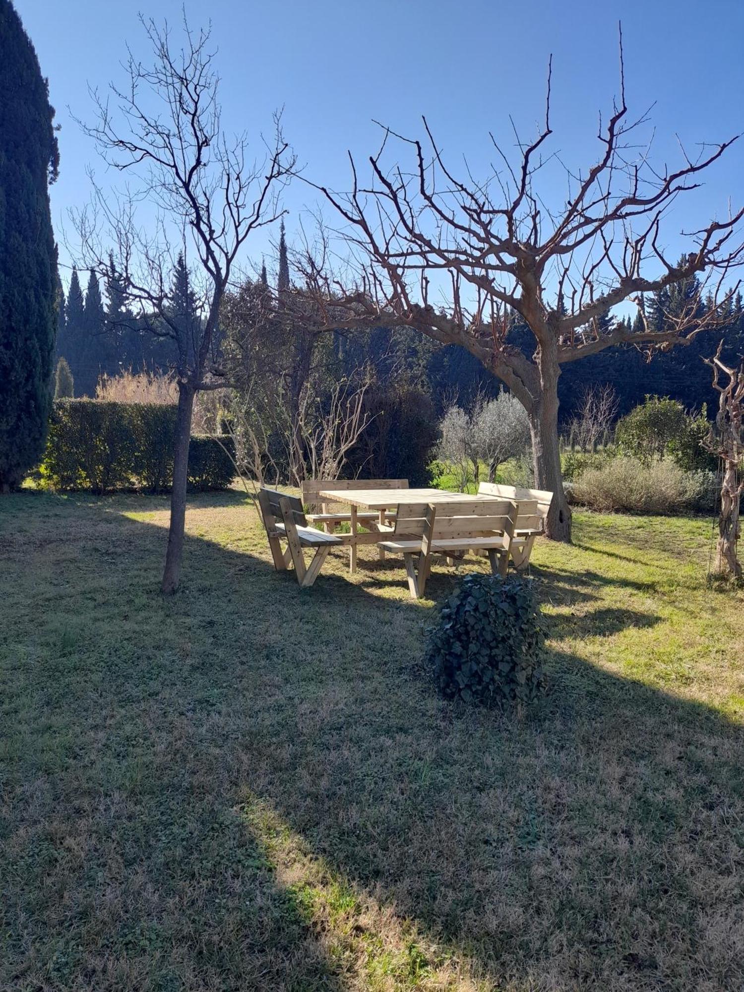 Maison provençale chaleureuse avec piscine Mouries Exterior foto